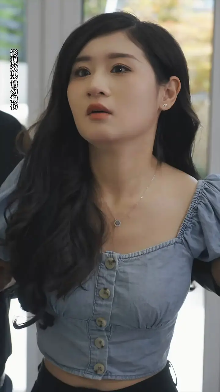 《穿书之豪门替嫁》：逆天改命，豪门恩怨下的真爱抉择！